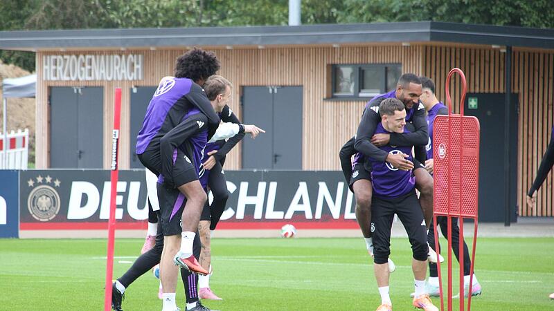 Spa&szlig; am Home Ground: Die DFB-Elf trainiert in Herzogenaurach.