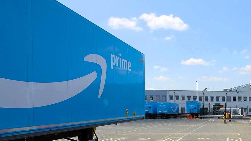 Der US-Handelsriese Amazon will wie so viele Konzerne Stellen abbauen. Auch an den deutschen Standorten wie etwa in Eggolsheim fragen sich nun die Beschäftigten, ob sie in Sorge sein müssen.