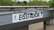 Die Eisaufbereitung im Eisstadion Höchstadt am Kieferndorfer Weg verzögert sich. Die Eisaufbereitung im Eisstadion Höchstadt am Kieferndorfer Weg verzögert sich.