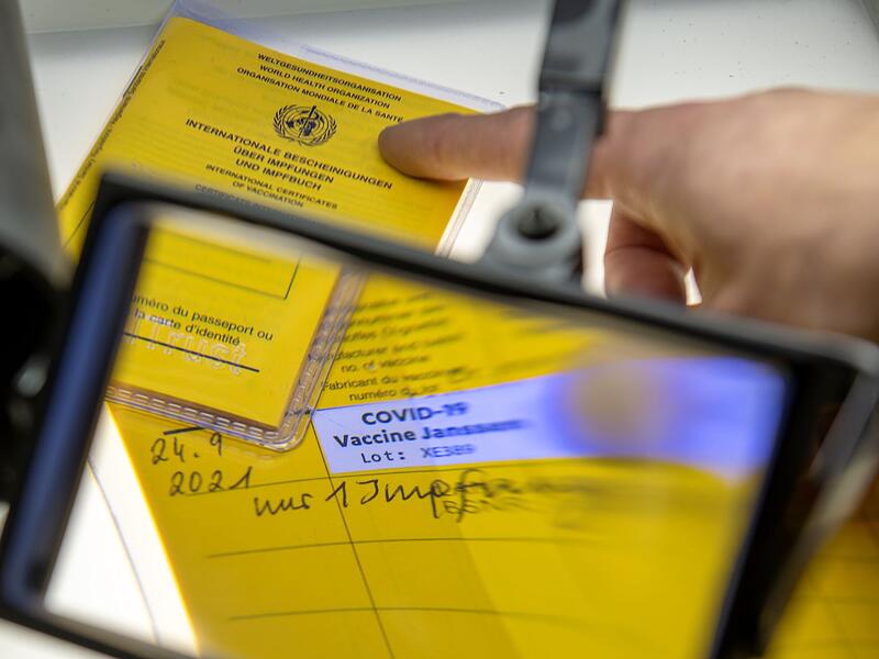 Mutma&szlig;licher Impfbetrug - Sichergestellte Impfp&auml;sse