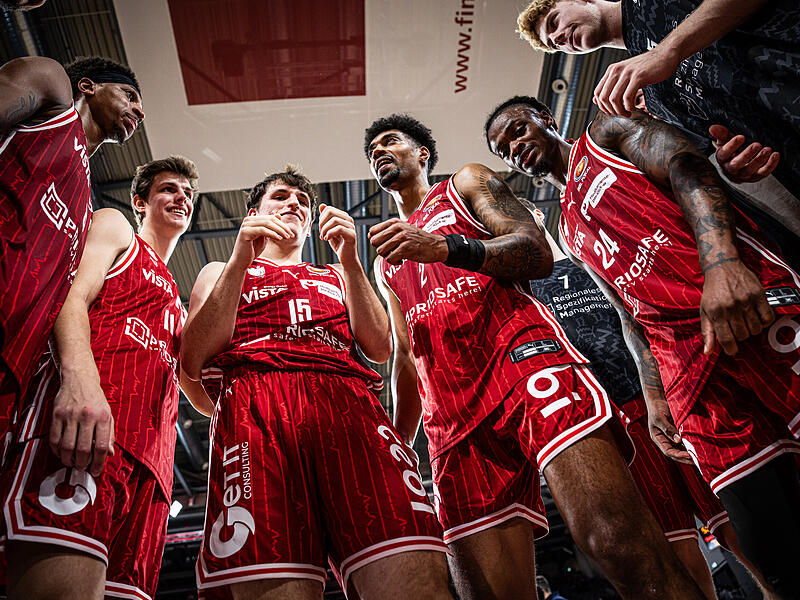 BBL-Pokal: BMA365 Bamberg Baskets - MLP Academics Heidelberg Die BMA365 Bamberg Baskets um Kapitän Ibi Watson sind zum dritten Mal in Folge beim Top Four dabei.