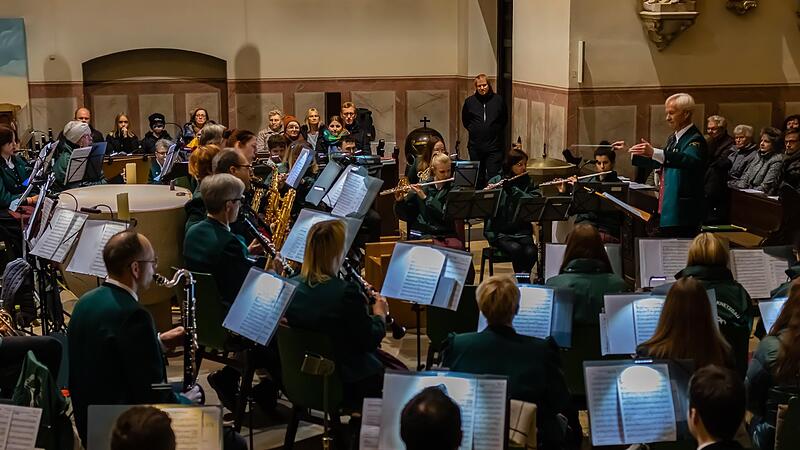 Ein wunderbares Adventskonzert gestaltete der Musikverein Knetzgau vor Kurzem in der  Knetzgauer Kirche.