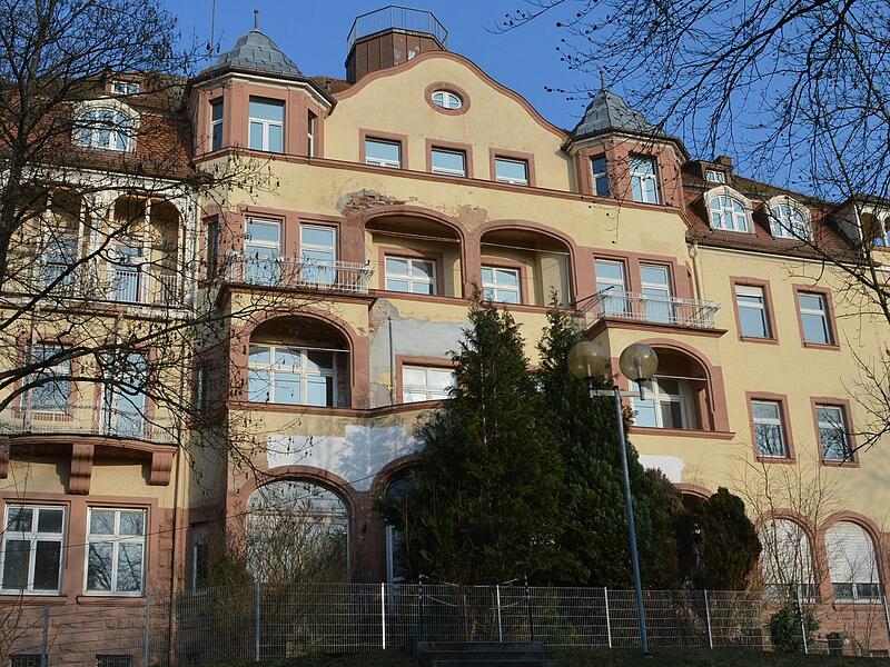 Frontansicht auf das Marinekurlazarett in Bad Kissingen.