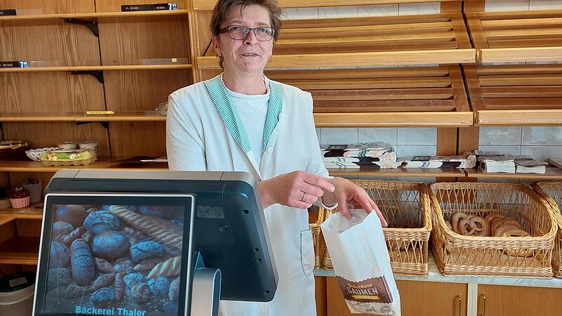 Michaela Thaler wird am Samstag zum letzten Mal ihre B&auml;ckert&uuml;ten z&uuml;cken &ndash; dann schlie&szlig;t die B&auml;ckerei in Kauernhofen ihre T&uuml;ren.Forchheim & Fr&auml;nkische Schweiz