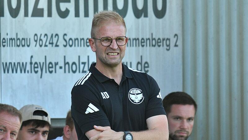Andreas Daum ist nach einer einjährigen Auszeit seit dieser Saison Trainer beim Kronacher Kreisligisten DJK-SV Neufang. Andreas Daum ist nach einer einjährigen Auszeit seit dieser Saison Trainer beim Kronacher Kreisligisten DJK-SV Neufang.