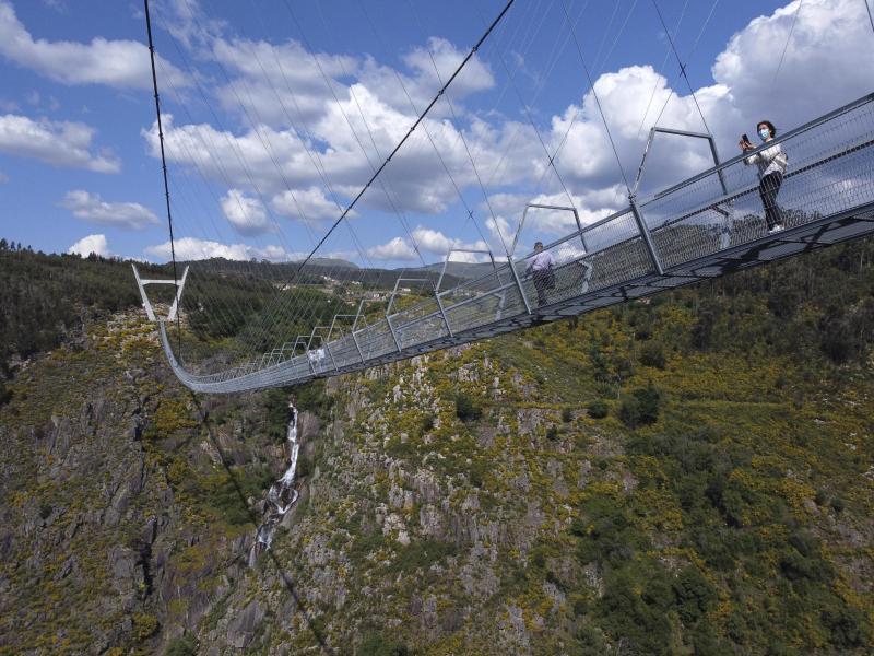 Längste Fußgänger-Hängebrücke der Welt