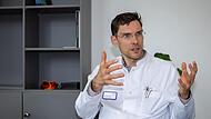 Seit 2022 ist Professor Dr. Maximilian Gahr Ärztlicher Direktor der Psychiatrischen Klinik Werneck.