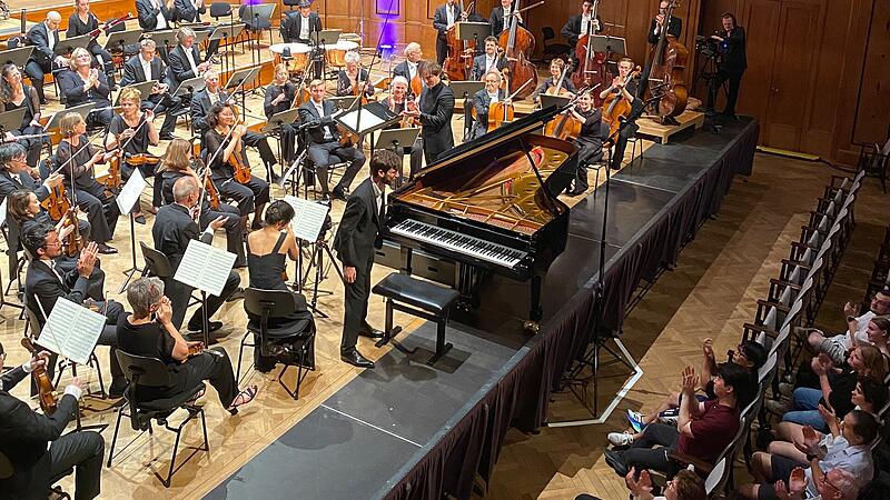 Konzert der Bremer Kammerphilharmonie mit Mihály Berecz.