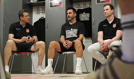 Bambergs neuer Coach Jes&uacute;s Ram&iacute;rez hat sich beim Locker Room Talk ein wenig in die Karten blicken lassen.