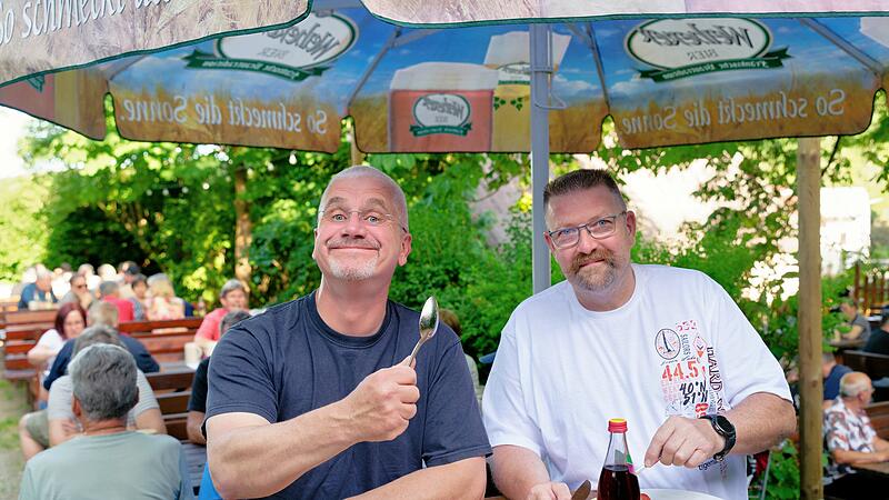 Bei der Kerwa treffen sich gute Freunde mit guter Laune bei gutem Essen.Entdecken Sie die schönsten Bilder von der Kerwa in Weiher! Bei der Kerwa treffen sich gute Freunde mit guter Laune bei gutem Essen.
