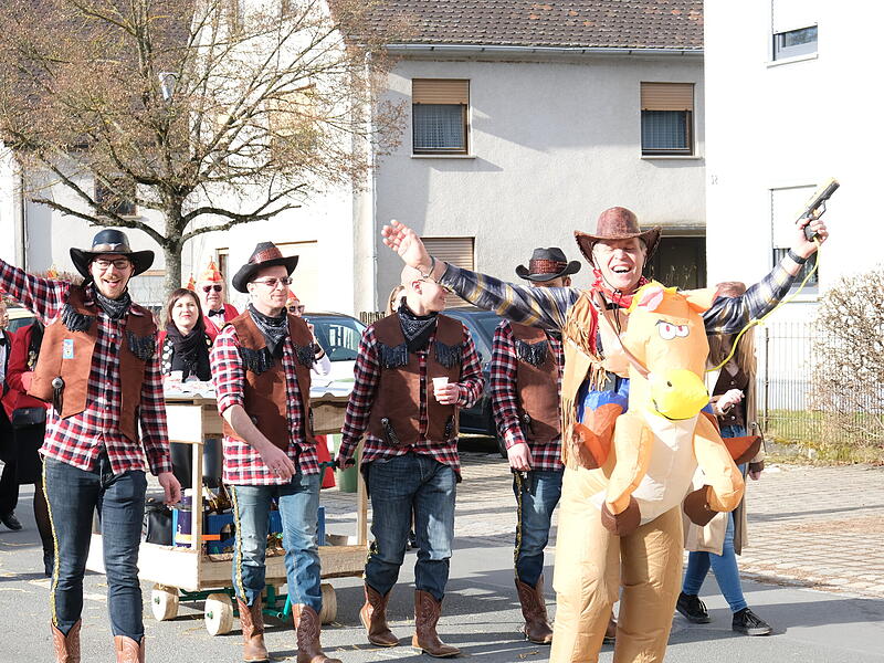 Faschingsumzug Kirchehrenbach 2025Faschingsumzug Kirchehrenbach 2025 Faschingsumzug Kirchehrenbach 2025Faschingsumzug Kirchehrenbach 2025