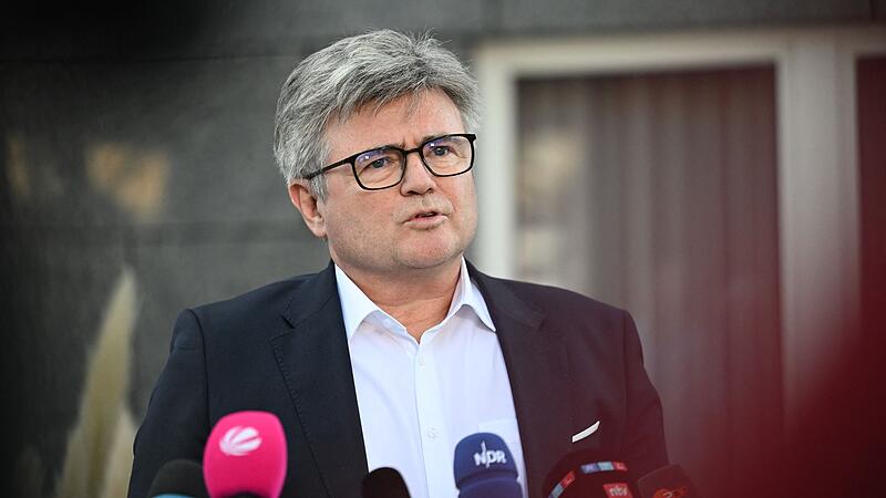 Überprüfungsgespräch zwischen VW und IG Metall Überprüfungsgespräch zwischen VW und IG Metall