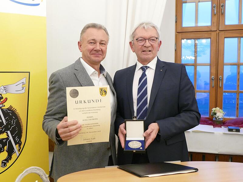 Hans  Thomann hat im Dezember 2022 die Verdienstmedaille in Silber des Landkreises Bamberg erhalten. .