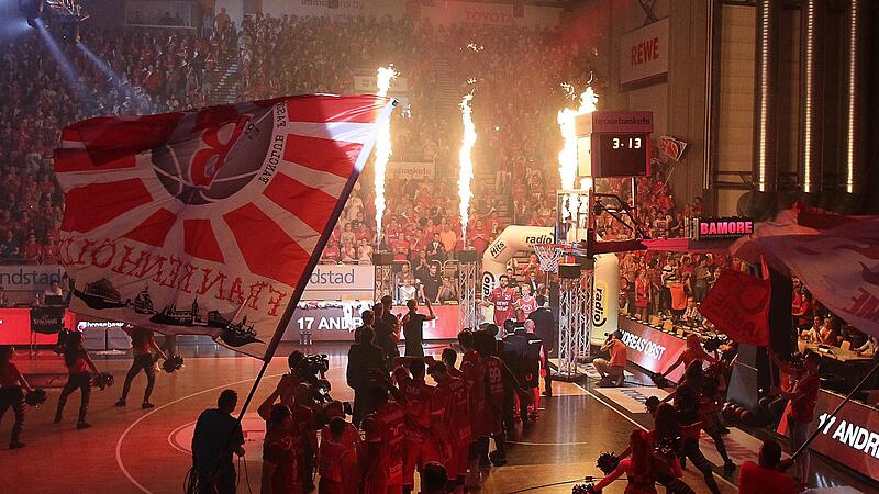 Die f&uuml;nfte Jahreszeit in Bamberg: In den Play-offs herrscht in der Brose-Arena immer eine besondere Atmosph&auml;re.
