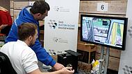 Einer der Renner auf der Ausbildungsbörse 2018 in Herzogenaurach: ein Simulator, der den jungen Besuchern das Baggerfahren schmackhaft machen soll. Einer der Renner auf der Ausbildungsbörse 2018 in Herzogenaurach: ein Simulator, der den jungen Besuchern das Baggerfahren schmackhaft machen soll.
