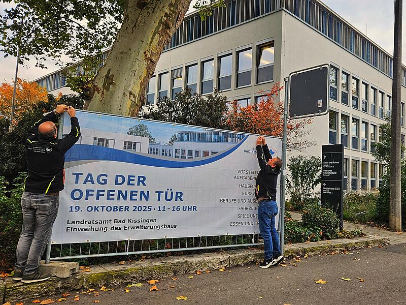 Die Vorbereitungen für den Tag der offenen Tür am Landratsamt Bad Kissingen laufen derzeit schon auf Hochtouren.
