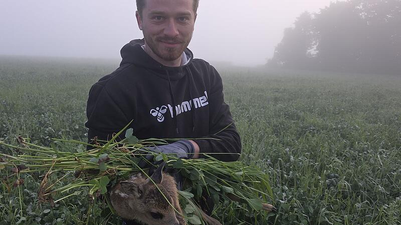 Andreas Petsch ist gl&uuml;cklich. Er hat zusammen mit der Feuerwehr an diesem Tag sieben Rehkitze retten k&ouml;nnen.