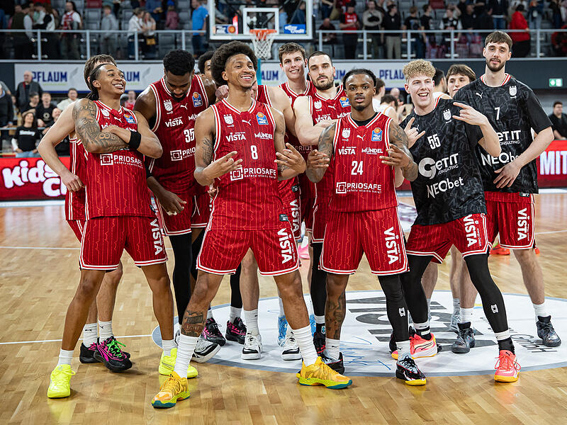 Die Baskets-Spieler hatten in der Saison 2025/2026 allen Grund zur Freude. Die Baskets-Spieler hatten in der Saison 2025/2026 allen Grund zur Freude.