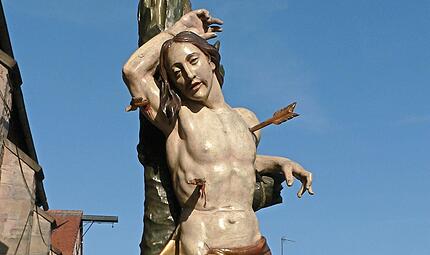 Die Figur des Heiligen Sebastian wird auch in diesem Jahr in der Fronleichnamsprozession am 4. Juni mitgetragen.