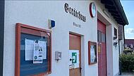Das besagte Poster wurde am Feuerwehrhaus im Heroldsbacher Ortsteil Poppendorf aufgehängt.Forchheim & Fränkische Schweiz Das besagte Poster wurde am Feuerwehrhaus im Heroldsbacher Ortsteil Poppendorf aufgehängt.