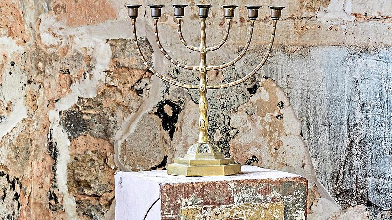 In der ehemaligen Synagoge Laudenbach sicherte ein Förderkreis historische Bemalungen.David Laudien In der ehemaligen Synagoge Laudenbach sicherte ein Förderkreis historische Bemalungen.David Laudien
