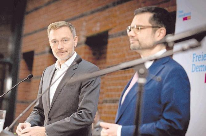 FDP-Chef Christian Lindner (links) setzt im Wahlkampf auf Marco Buschmann als Generalsekret&auml;r.   