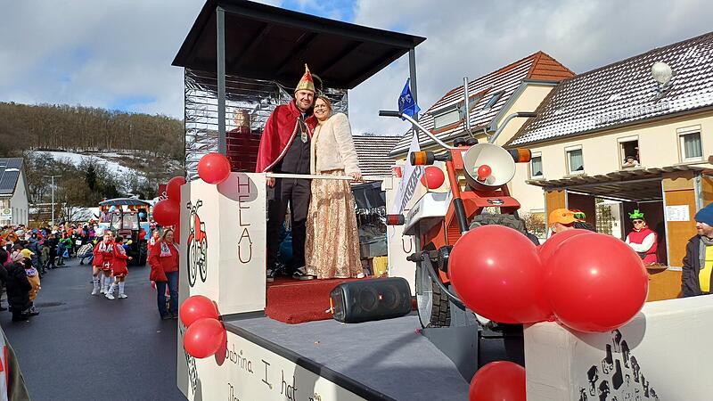 Zuschuss für die Faschingsfreunde Aura Foto vom Faschingsumzug im Jahr 2026