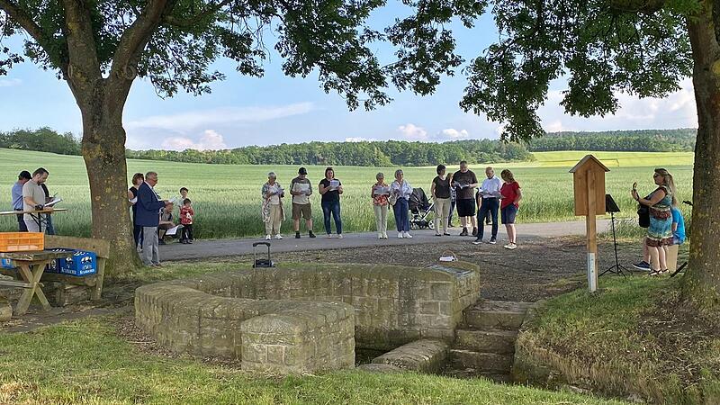 An der Quelle der Saalequelle bei Alsleben wurde  das Saale-Musicum gestartet.