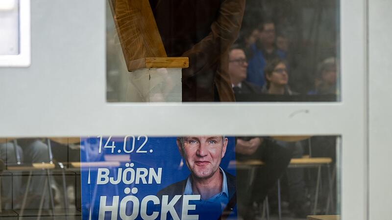 AfD-Wahlkampf mit H&ouml;cke in Seybothenreuth
