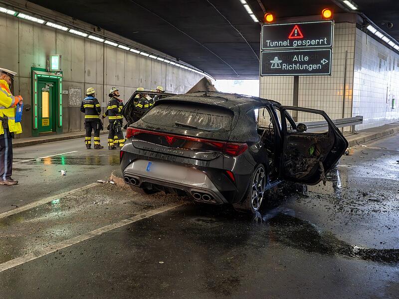 Fahrzeugbrand im Innsbrucker Ring-Tunnel