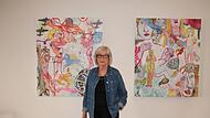 Linde Unrein vor ihren Werken in den Galerieräumen des Deutschordensschloss in Münnerstadt bei der Ausstellung der Museumsfreunde. Linde Unrein vor ihren Werken in den Galerieräumen des Deutschordensschloss in Münnerstadt bei der Ausstellung der Museumsfreunde.