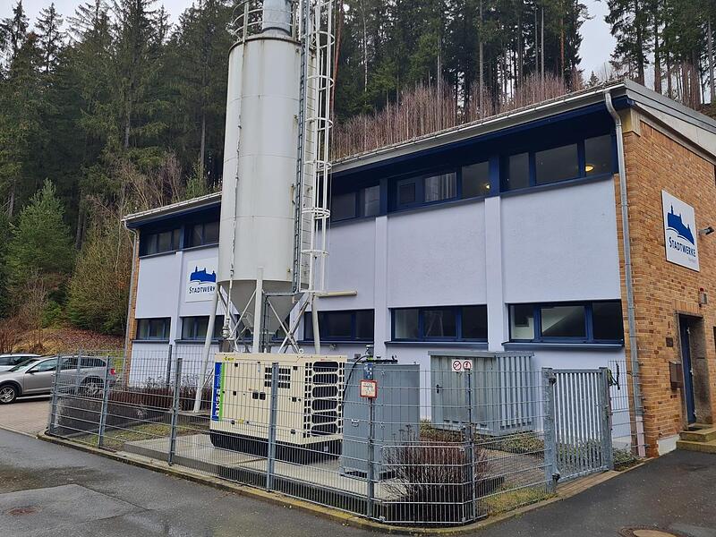 Ersatzstromerzeuger an der Trinkwasseraufbereitungsanlage Grundmühle.