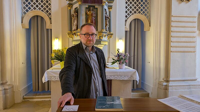 Stadtkantor Christian Reitenspieß bereitet sich auf "The Armed Man" vor