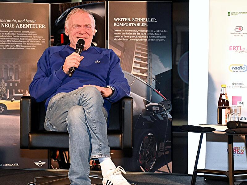 Mit viel Witz und jeder Menge Charme hatte Herman Gerland das Publikum beim Bamberger Literaturfestival schnell f&uuml;r sich gewonnen.