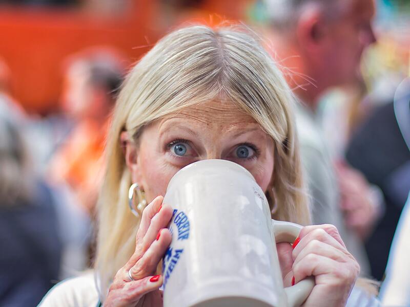 23 Keller, 1 Annafest: Auch heuer spielen wieder die Festbiere eine wichtige Rolle auf dem Annafest. Wir haben die gro&szlig;e &Uuml;bersicht, wo es welche Biere gibt. Und zu welchem Preis.