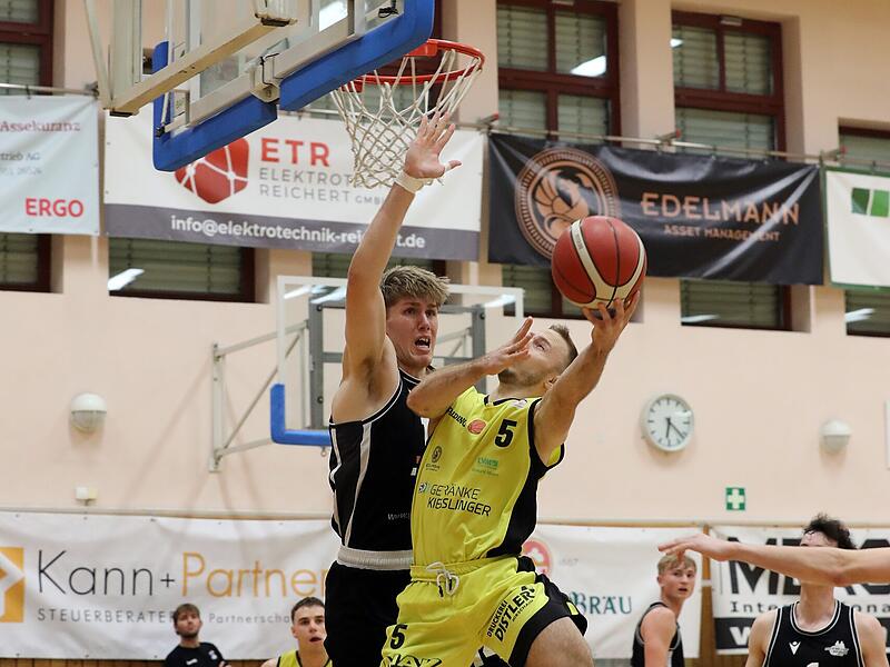 Tröster gg Weimar 011125 01 Bauer