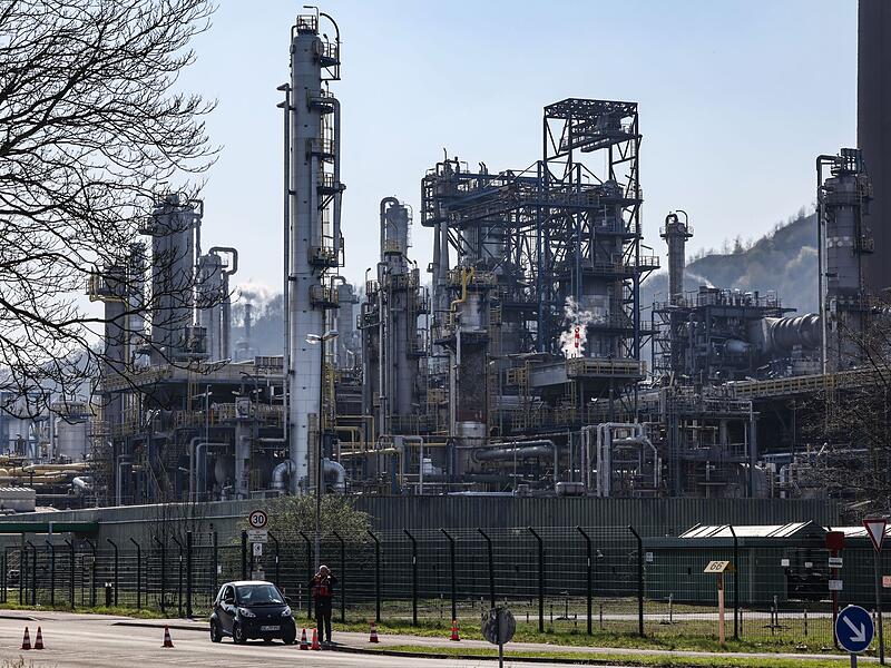 Ölkonzern BP verkauft Raffinerie-Tochter Ruhr Oel an Klesch Ölkonzern BP verkauft Raffinerie-Tochter Ruhr Oel an Klesch