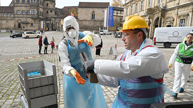Notfallverbund Bamberg &uuml;bt auf dem DomplatzNotfallverbund Bamberg &uuml;bt auf dem Domplatz