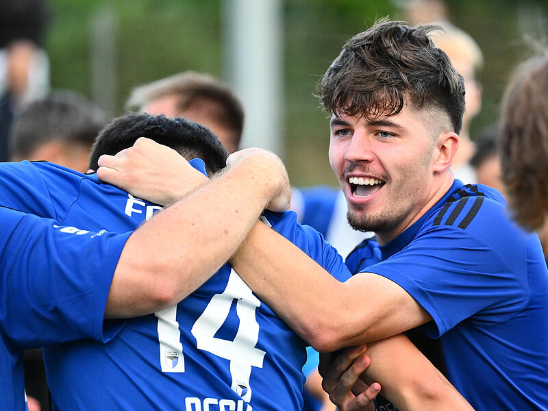 Fabian Männlein hat seit seinem Wechsel zum Jahn viel Freude bereitet. Doch der Offensivspieler verletzt sich im Training schwer.