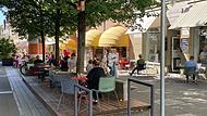 Cafébetrieb in der Innenstadt von Bad Kissingen