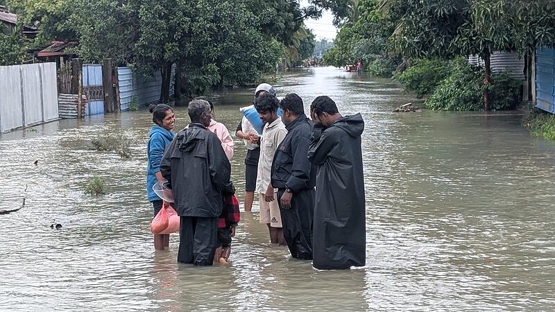 Tiefe Bestürzung bei den Menschen. Der Zyklon hat noch schlimmer gewütet als der Tsunami im Jahr 2004. Wieder einmal stehen die Menschen vor dem Nichts.