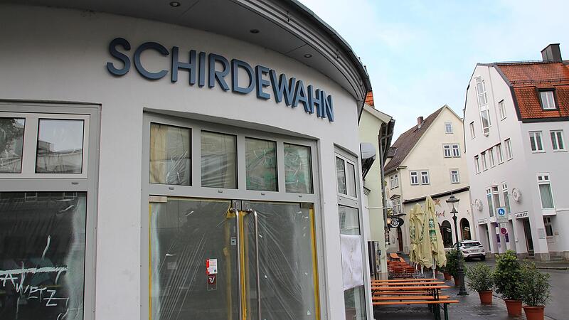 In der Badergasse 11 in Coburg befand sich zuletzt das Lederwarengeschäft Schirdewahn.