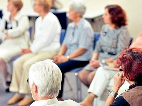 In mehreren Veranstaltungen im Kreis Kulmbach soll die Bevölkerung für das Thema Demenz sensibilisiert werden. istockphoto.com/vm In mehreren Veranstaltungen im Kreis Kulmbach soll die Bevölkerung für das Thema Demenz sensibilisiert werden. istockphoto.com/vm