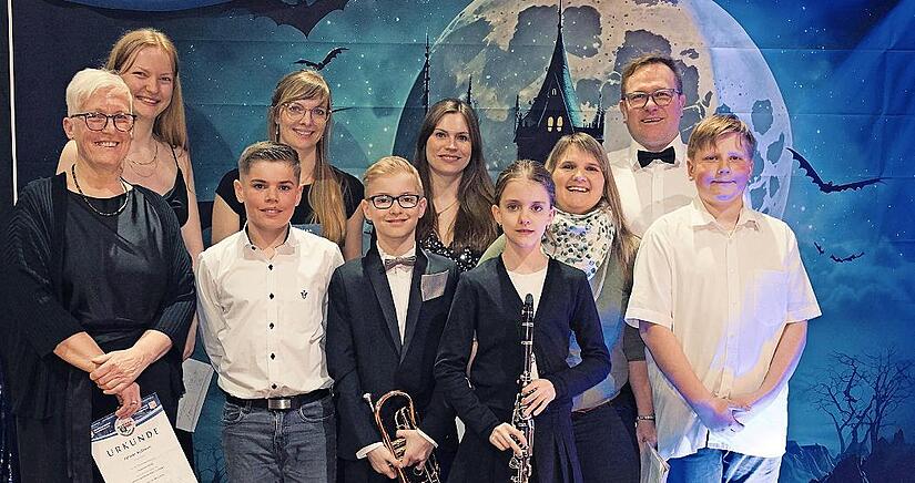 Musikerinnen und Musiker des MV Dankenfeld.