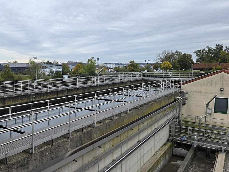 Der Beton in den Belebungsbecken ist in die Jahre gekommen und muss saniert werden.Maximilian Neumann