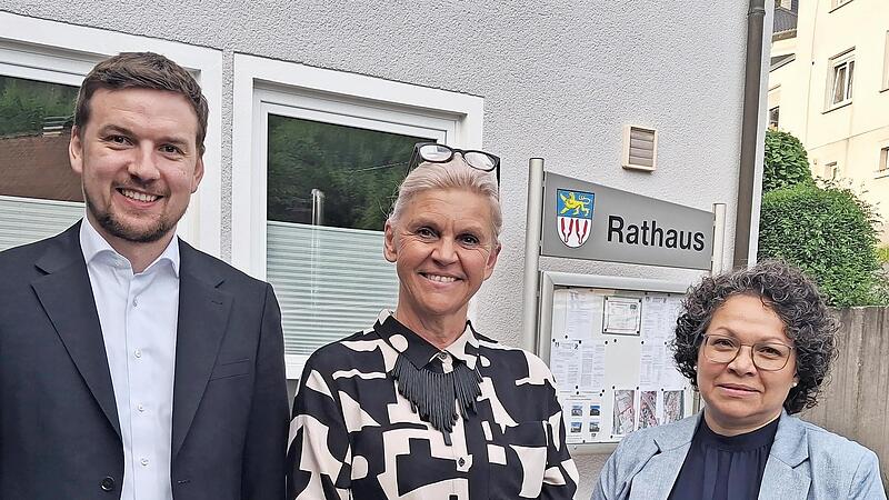B&uuml;rgermeisterin Susanne Grebner (Mitte) mit ihren Stellvertretern Christin Neder-Brown und Jan Fischer.