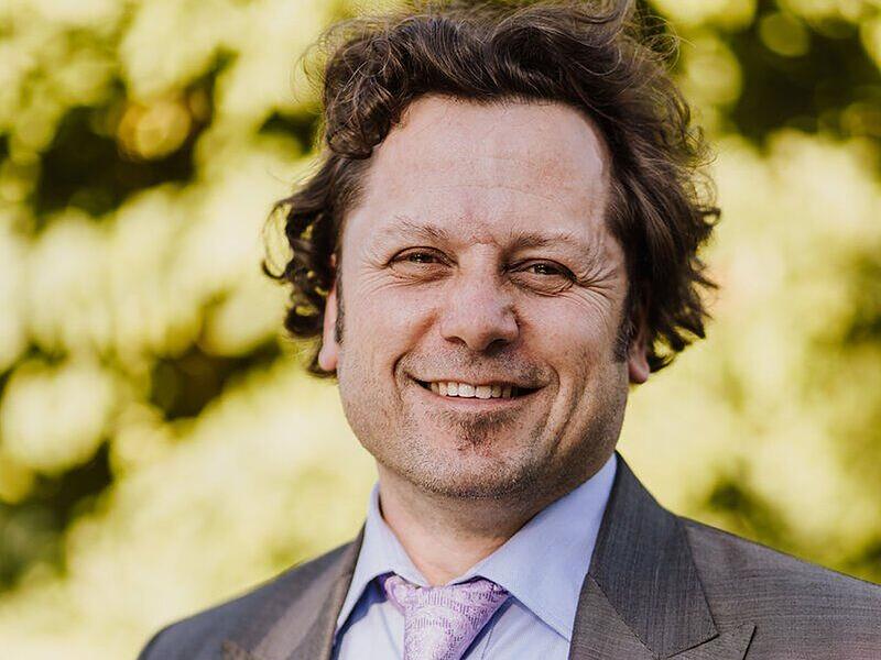 Michael Neubert tritt als B&uuml;rgermeisterkandidat in Wei&szlig;enohe an.