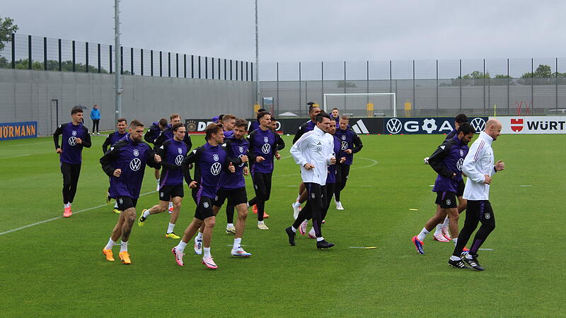 DFB in Herzogenaurach: Nationalmannschaft startet mit Trainingseinheit am Home Ground. DFB in Herzogenaurach: Nationalmannschaft startet mit Trainingseinheit am Home Ground.