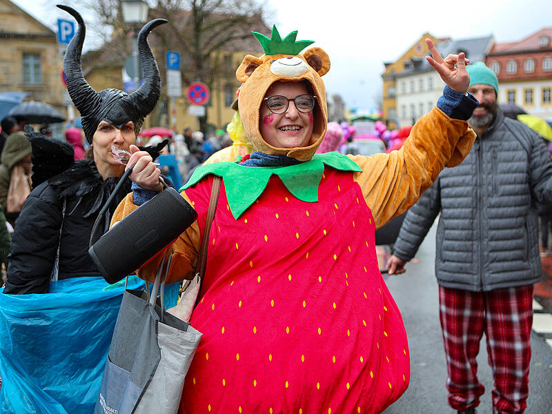 Faschingsumzug 2026 in BambergTausende Besucher beim gro&szlig;en Faschingsumzug in Bamberg