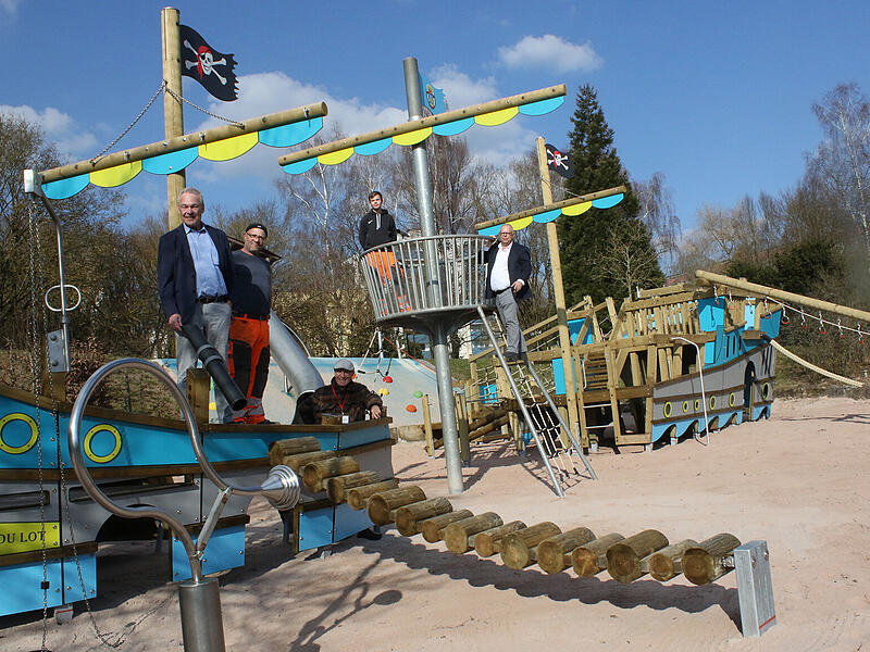 Neustadt Freizeitpark: Piratenschiff Einweihung